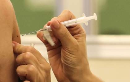 Nova vacina contra pneumonia é aprovada pela Anvisa