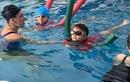 Prime Fitness lança promoção com 50% de desconto na natação infantil
