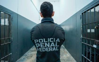 Operação nacional apreende celulares em presídios