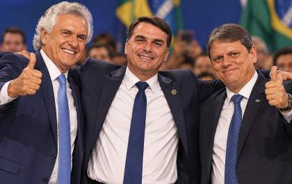 União Brasil e PP fecham apoio a Flávio Bolsonaro no segundo turno