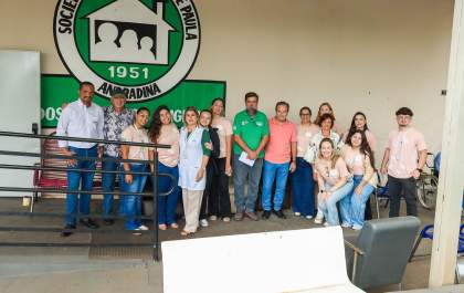 Unimed Andradina promove ação solidária no Asilo São Vicente de Paulo em celebração ao Dia do Idoso