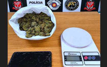 Homem é preso com maconha do tipo 'flor' em casa