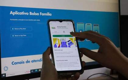 Bolsa Família paga novo valor a partir de segunda
