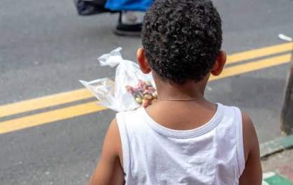 Trabalho infantil atinge 4% das crianças e adolescentes no Brasil