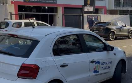 Menino internado com lesões graves havia passado por atendimento médico com lesões outras 3 vezes