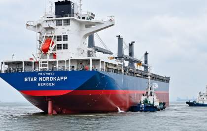 Suzano bate recorde no Porto de Santos com embarque de 77,2 mil toneladas de celulose