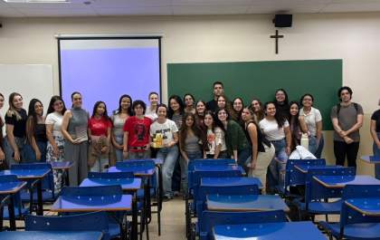 BIOreaders reúne alunos de Biomedicina em debate sobre Carla Madeira e Clarice Lispector