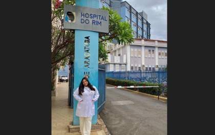 Aluna de Psicologia é homenageada por paciente e recebe reconhecimento da Santa Casa