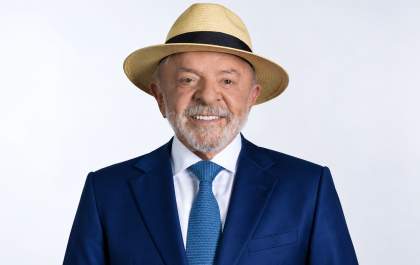 Lula é reeleito com 51,76% dos votos válidos