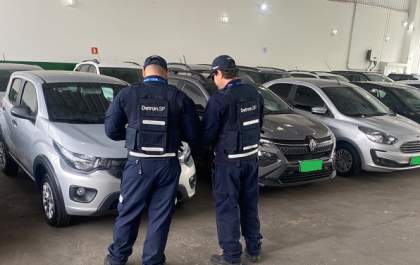 Detran fiscaliza revendas de veículos em Araçatuba e Birigui