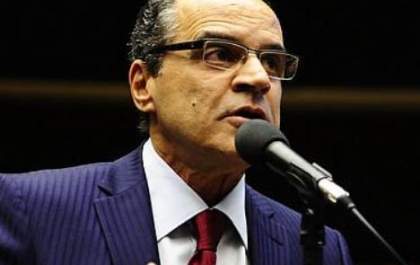 Presidente da Câmara chama divisão de royalties do petróleo 'ridícula'