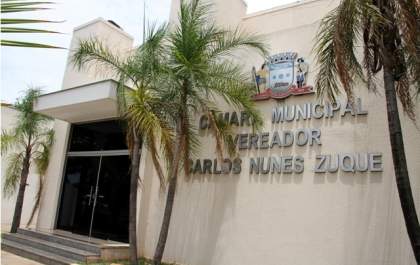 Câmara deve economizar R$ 800 mil com cortes de de despesas e redução de assessores