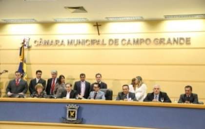 PMDB e PT correm risco de perder vereadores com nova janela partidária