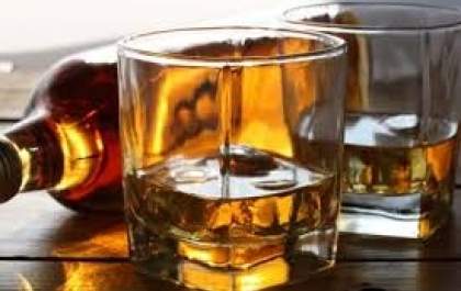 Governador propõe aumento de ICMS de cigarros, bebidas alcoólicas e cosméticos