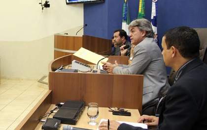MPE determina que Câmara apure denúncias contra grupo de comunicação