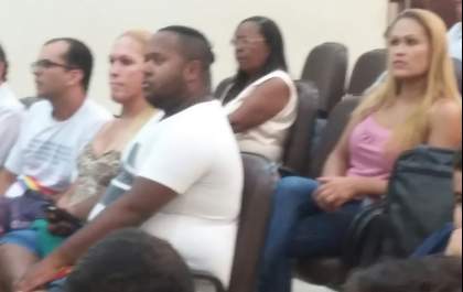 Comunidade LGBT acompanha votac?a?o de projeto que cria Conselho Municipal da Diversidade