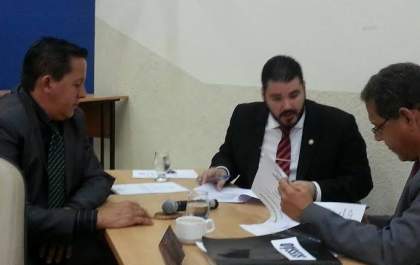 Tonhão acusa colegas de oposição de jogar os vereadores da base contra a população