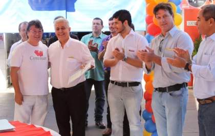 Proprietários do Novo Centro Comercial começam a receber escrituras