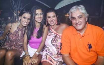 'É meu herói', diz filha de Delcídio em resposta a artigo criticando o pai após prisão
