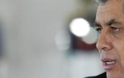Governador fala sobre manifestações e anuncia cinco decretos