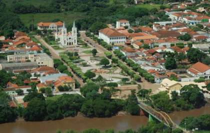MPE quer multa de R$ 50 mil a prefeito e sequestro de R$ 230 mil de Prefeitura