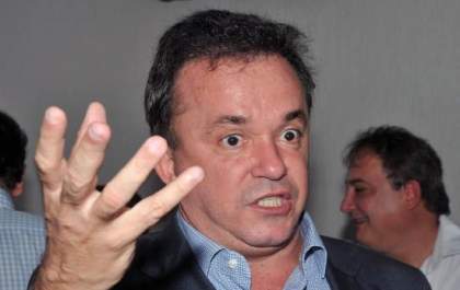 Vander utilizou parte de propina para pagar dividas de campanha, diz PGR