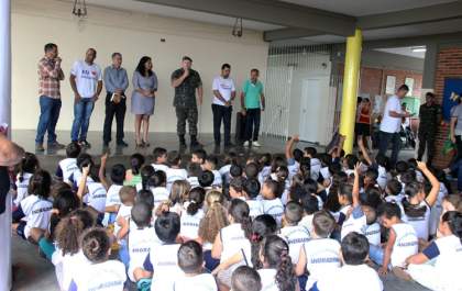 Governo de Andradina e Exército realizam palestras em escolas sobre a Dengue