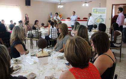 Governo de Andradina participa de café em homenagem ao Dia das Mulheres