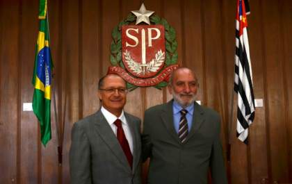 Joaquinzão participa de ato oficial que beneficia mais de 4 mil pequenos agricultores