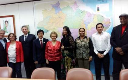 Prefeitos da Comarca aderem em Brasília a programa para ter Casa da Mulher Brasileira