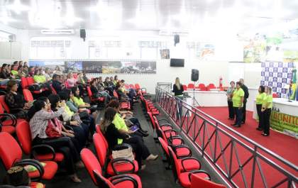 Governo de Andradina realiza evento de treinamento para combater violência sexual contra crianças