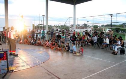 Incursão Cultural movimentou Praça CEU na parceria entre o Governo de Andradina Circuito Sesc de Artes