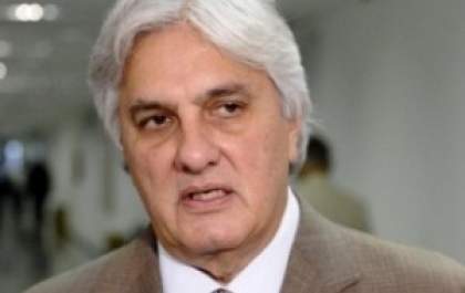 Machado e Renan tinham 'esquemão' para atender PMDB, diz Delcídio