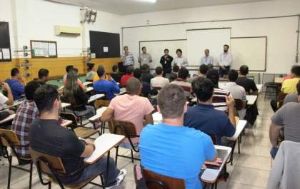 Governo de Andradina participa da aula inaugural da Escola de Eletricistas