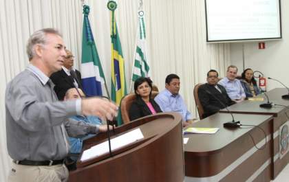Prefeito de Brasilândia participa da cerimônia de posse da AVCC