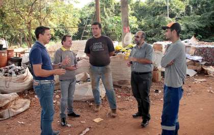 Comissão da Câmara de Vereadores faz nova visita à cooperativa Arara Azul