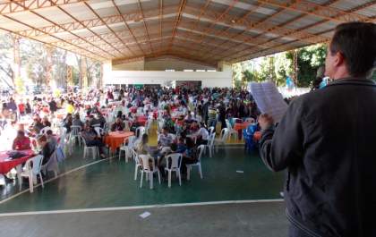 Almoço dos namorados realizado pelo PROS contou com mais de 1.100 participantes