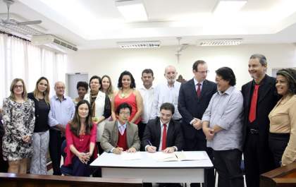 Governo de Andradina e TJ-SP assinam convênio para o Anexo da Violência Doméstica e Familiar Contra a Mulher