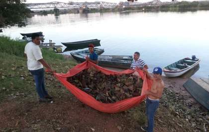 Vereador e moradores realizam mutirão de limpeza no Jupiá