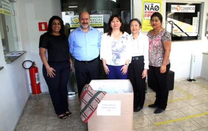 Fundo Social recebe doações da ACIA para a Campanha do Agasalho