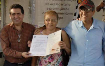 Governo do Estado entrega 121 títulos de propriedade em Presidente Venceslau, região do Pontal do Paranapanema