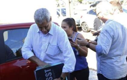 Em nota, André confirma desistência de disputar prefeitura
