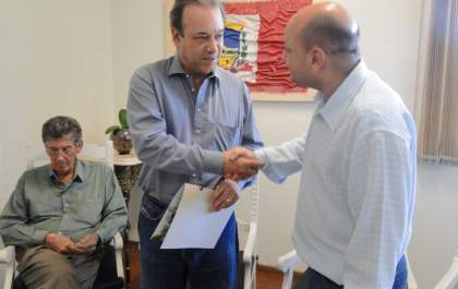 Deputado Eleuses Paiva visita Mirandópolis