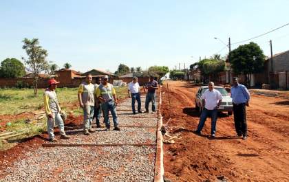 Governo de Andradina acompanha avanço das obras do PAC2 na Vila Mineira e São Pedro