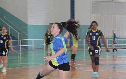 Handebol feminino de Andradina aplica goleada sobre Catanduva nos Jogos Regionais