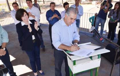 Governador autoriza o início de obras que beneficiarão vários bairros de Três Lagoas