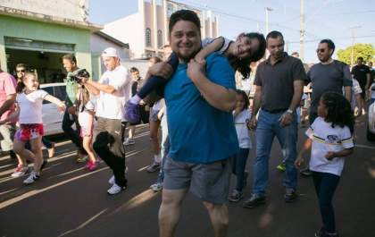 Vamos caminhar com a Gabi?