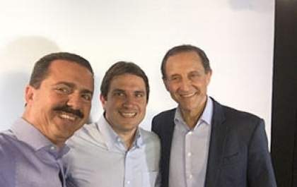 Promover o desenvolvimento econômico é o desafio de Maurício Carneiro e Jorge Máximo