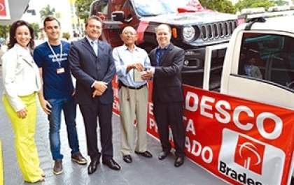 Bradesco premia andradinense com carro 0 Km
