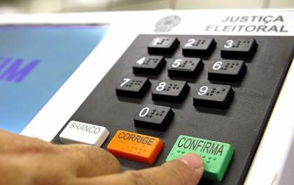 Dia de eleição termina com 24 prisões e 44 urnas quebradas em MS